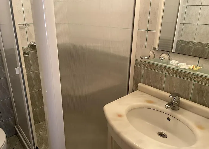 Panorama Хотел Равда