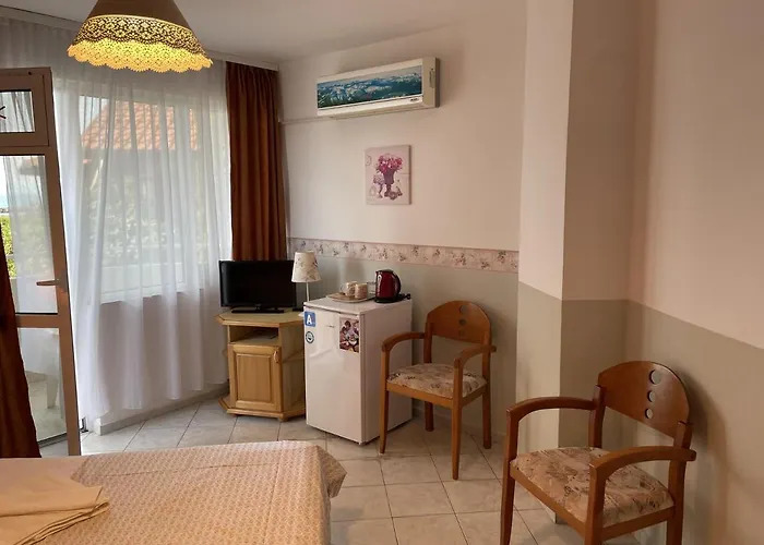 Panorama Хотел Равда